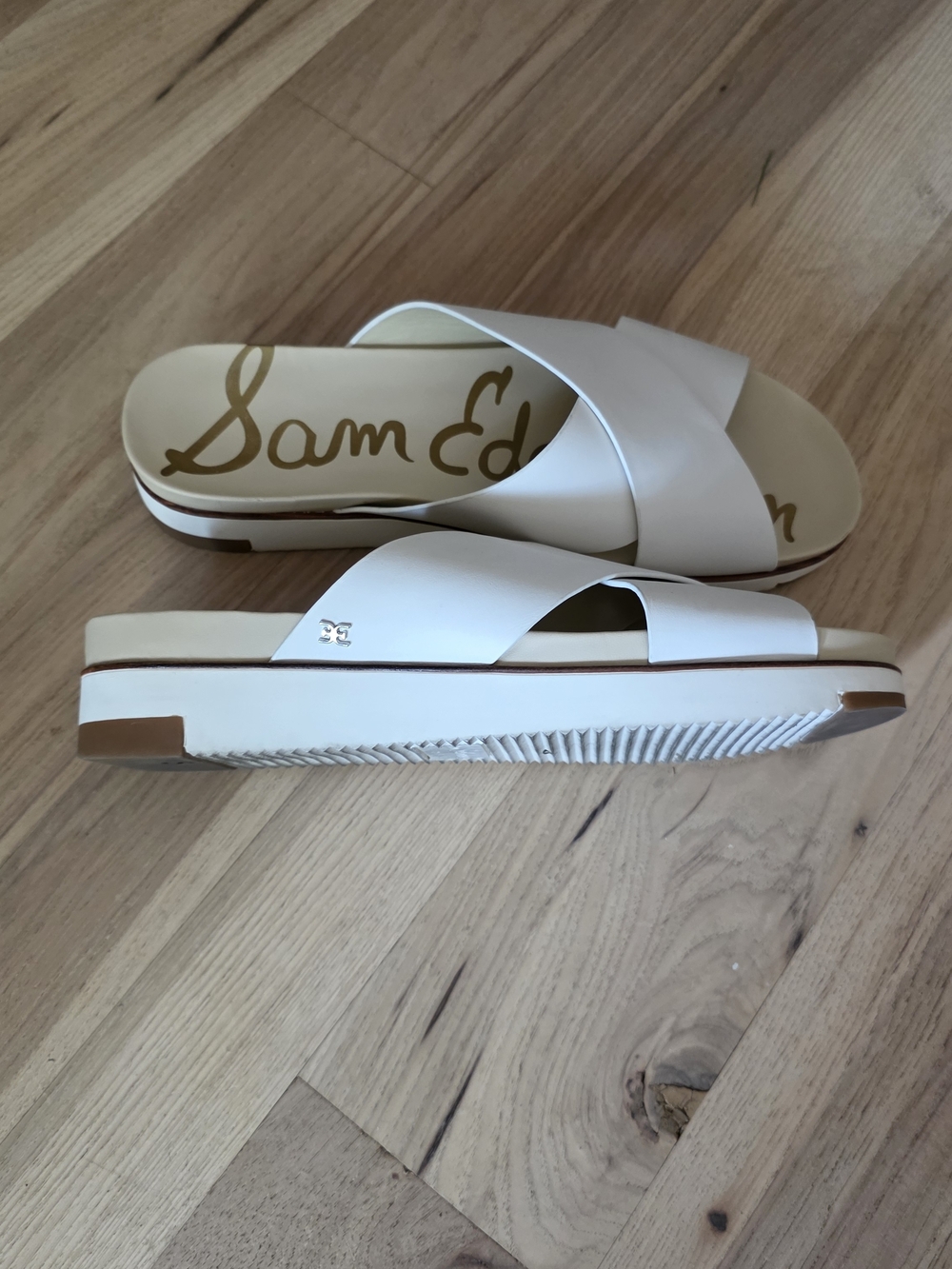 Sam Edelman White Cross-Strap Slide Sandals 'Audrea' - Picture 9 of 10